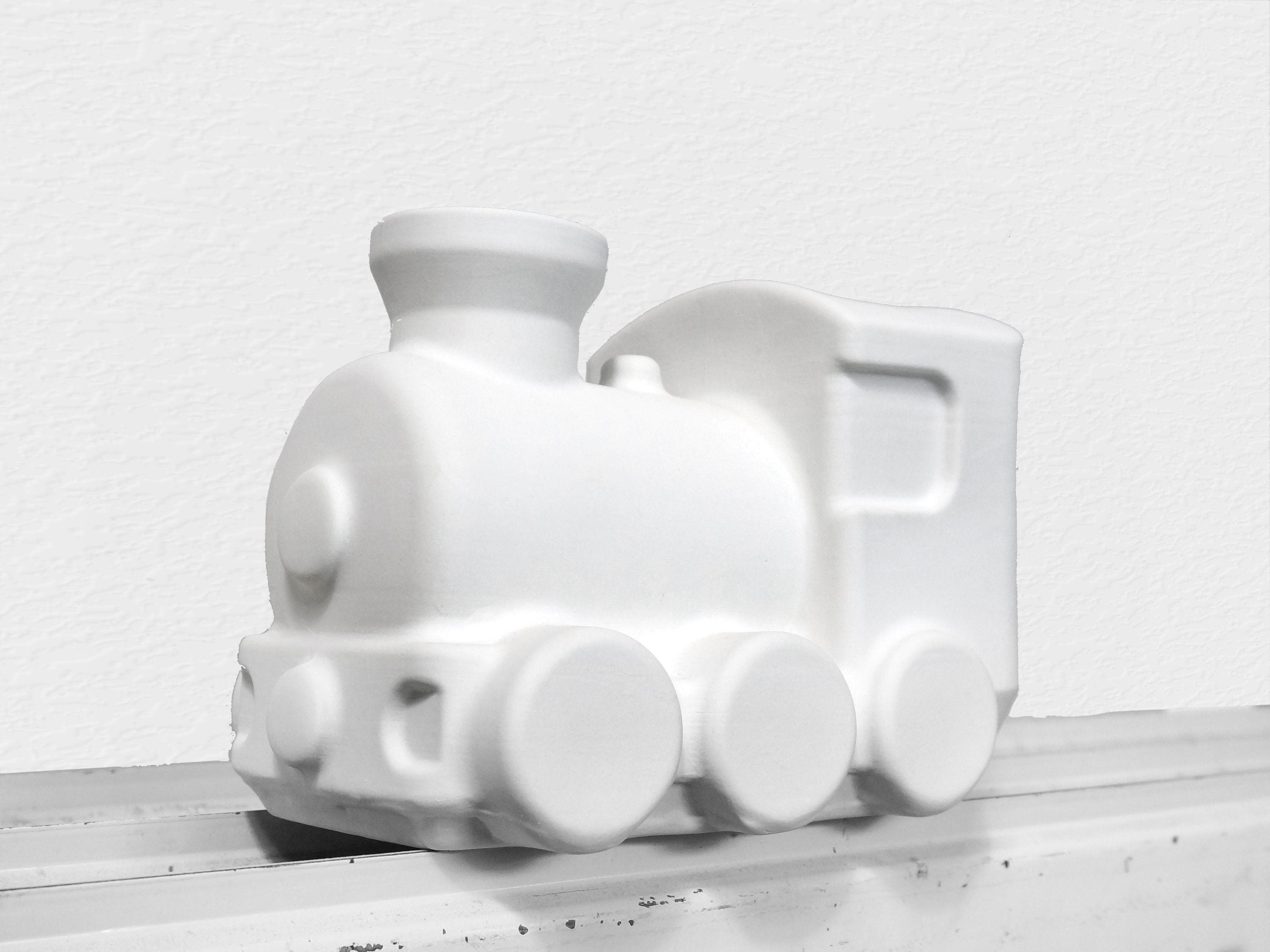 Steamy Train Humidifier - Matte White Porcelain Train - Radiator Decoration and Moisturizer