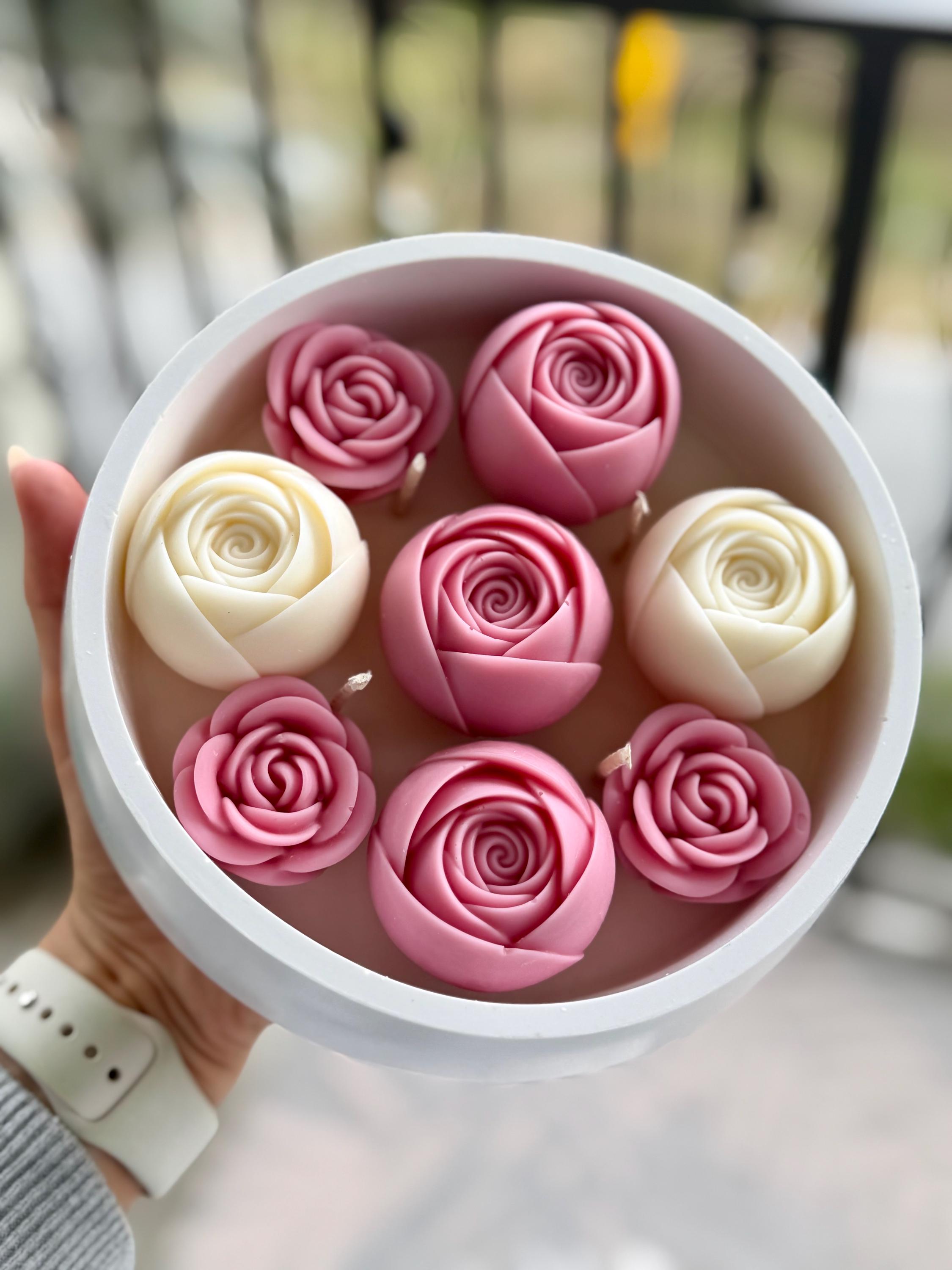 Blushing Rose Bouquet Candle
