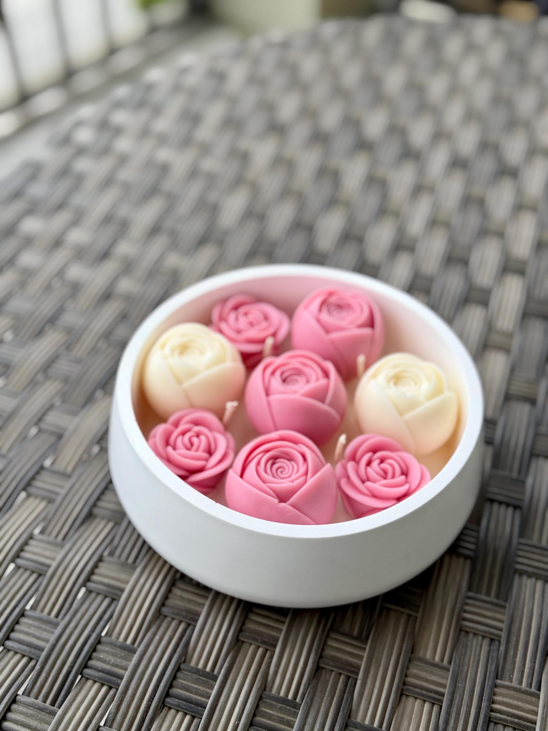 Blushing Rose Bouquet Candle
